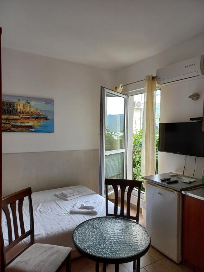 Villa Angelina Kumbor Ngoại thất bức ảnh