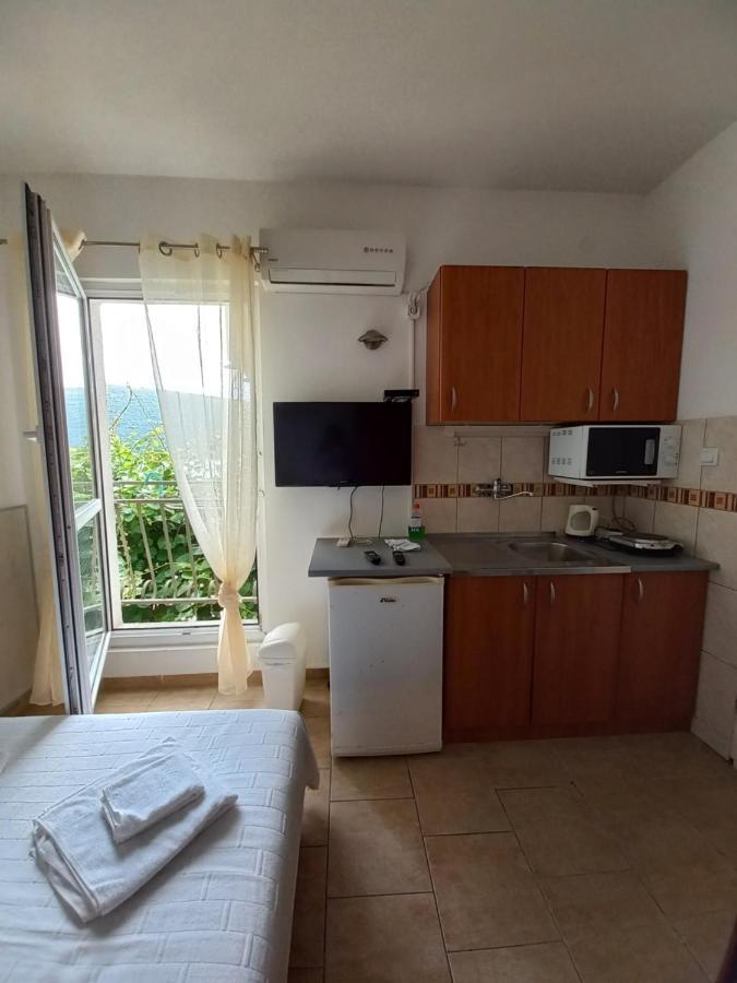 Villa Angelina Kumbor Ngoại thất bức ảnh