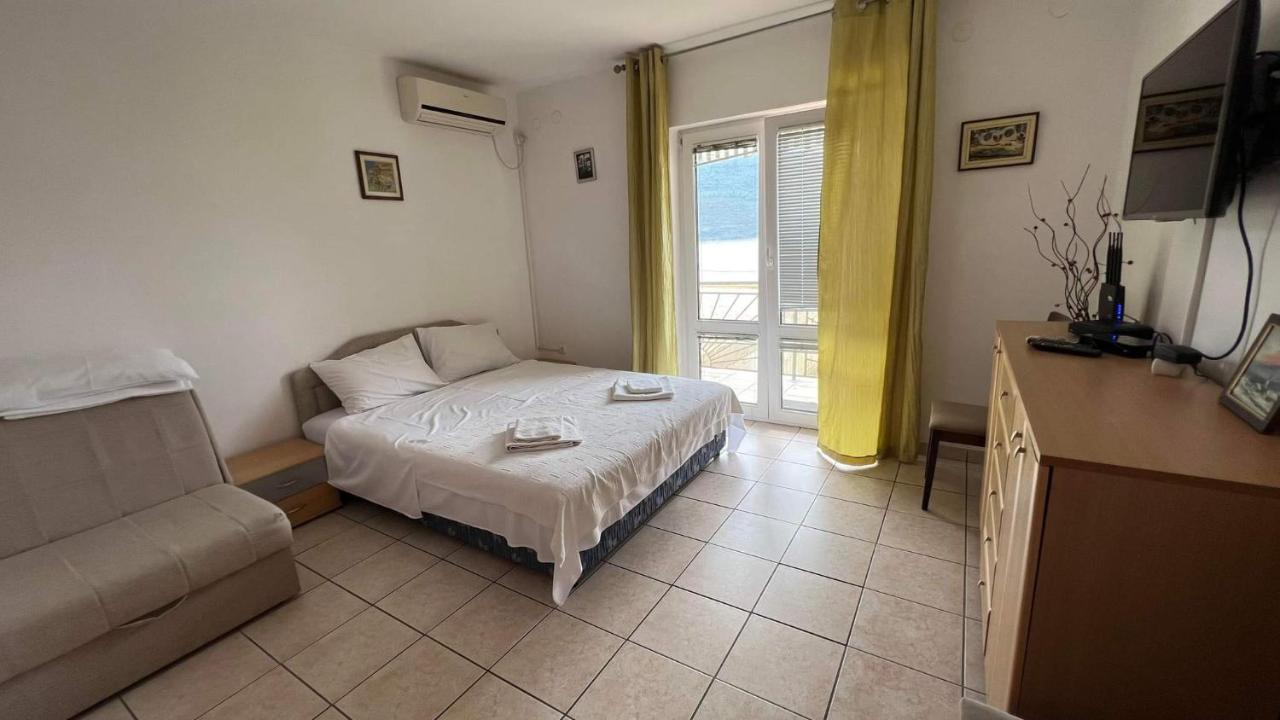 Villa Angelina Kumbor Ngoại thất bức ảnh